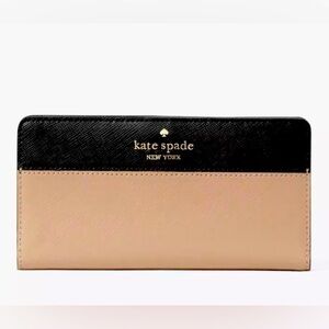 Madison Large Slim Bifold
Wallet in Toasted Hazelnut